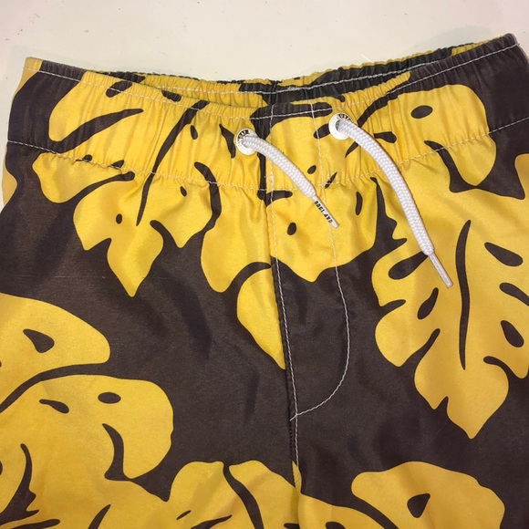 GAP board shorts - Picture 2 of 3